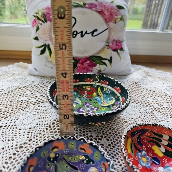 Handpainted Turkish Bowls Set Of 3. Signed On Two Not One One - Picture 10 of 10